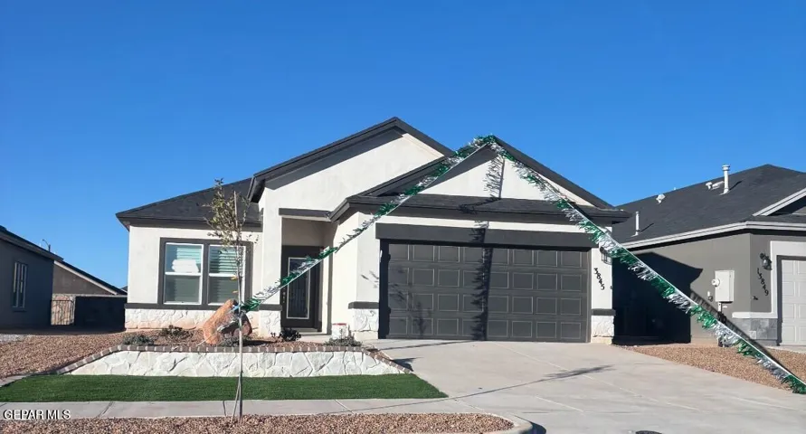 348 Kindred Drive, Clint, Texas 79836