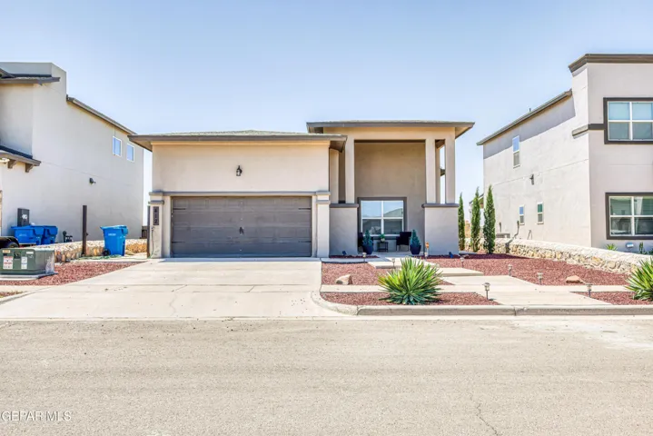 412 Villa Sol Court, Socorro, Texas 79927