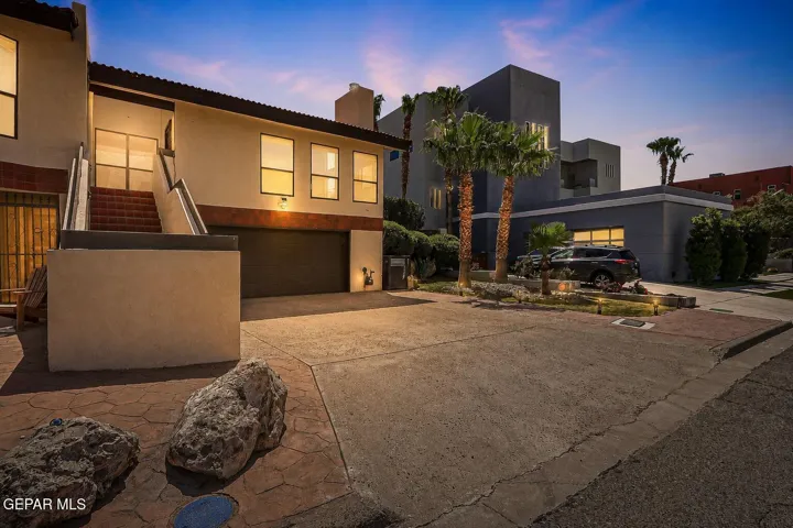 200 Canyon Terrace Drive, El Paso, Texas 79902