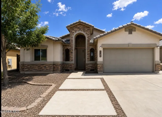 7785 Enchanted Circle Drive, El Paso, Texas 79911