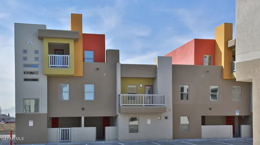 410 Thorn 27, El Paso, Texas 79912
