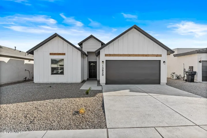 15068 Conviction Avenue, El Paso, Texas 79938