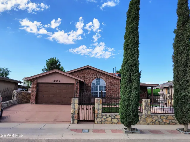 14324 Puentecillas Drive, Horizon City, Texas 79928