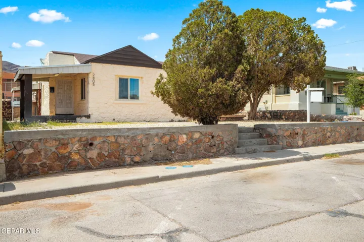 2805 Grant Avenue A, El Paso, Texas 79930
