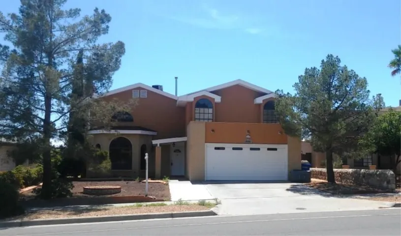 7401 Lakehurst Road, El Paso, Texas 79912