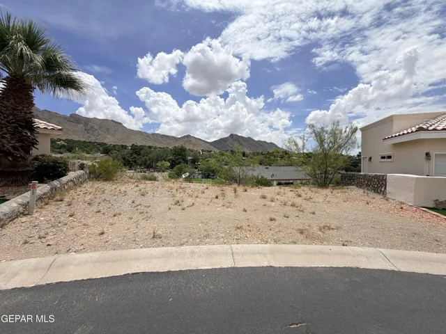 1656 Via Appia Street, El Paso, Texas 79912