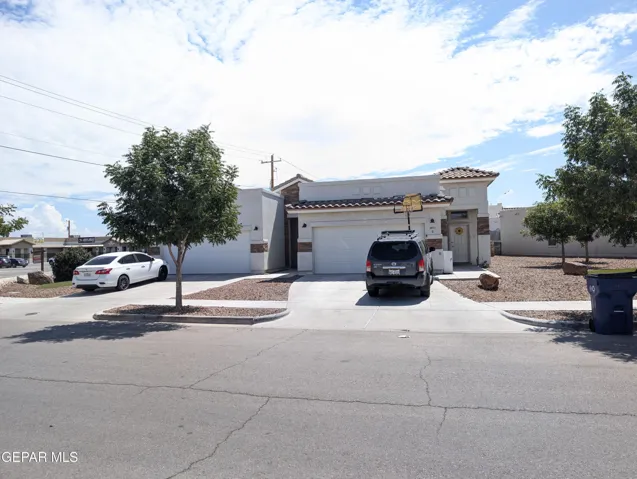 3484 Dana Grey Drive A And B, El Paso, Texas 79938