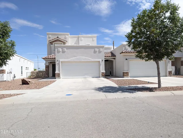 14973 Eddie Mullens Court A And B, El Paso, Texas 79938