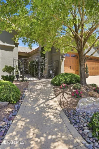 1213 Calle Lago Drive, El Paso, Texas 79912