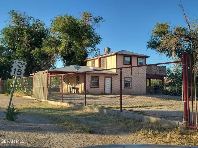 12827 Alarcon Road, San Elizario, Texas 79849
