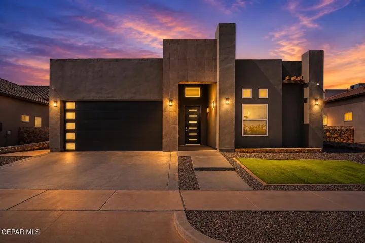 12797 Valentine Avenue, El Paso, Texas 79928