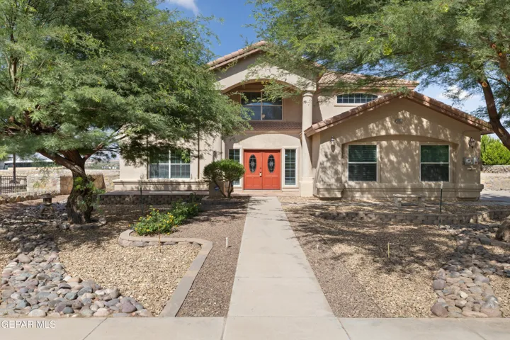 6013 Valle Espanola Lane, El Paso, Texas 79932
