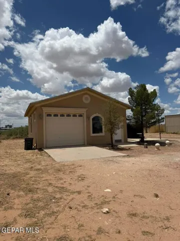 13618 Emma Lane, El Paso, Texas 79938