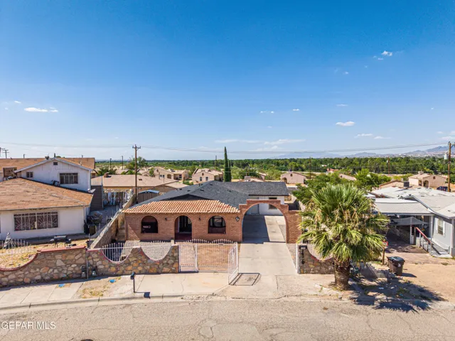 196 Aspen Drive, Sunland Park, New Mexico 88063