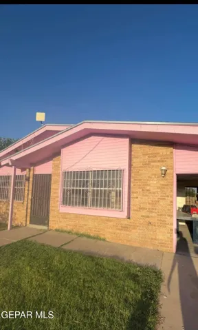 843 Mont Blanc Drive, El Paso, Texas 79907