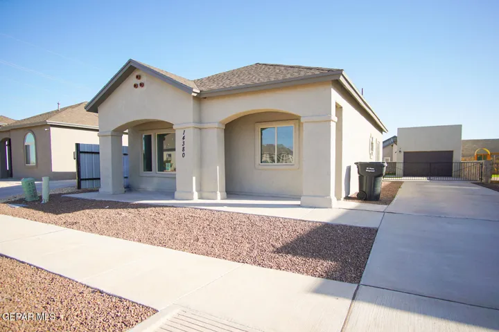 14380 Tobe Davis Drive, Horizon City, Texas 79928