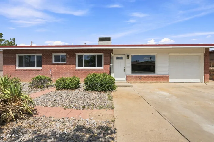 8936 Mount Delano Drive, El Paso, Texas 79904