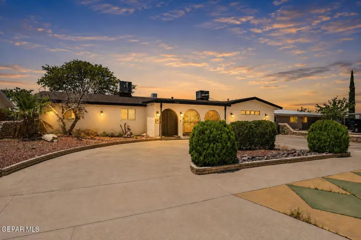 259 Crown Point Drive, El Paso, Texas 79912