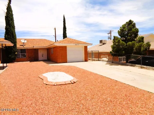 3711 Mcconnell Avenue, El Paso, Texas 79904
