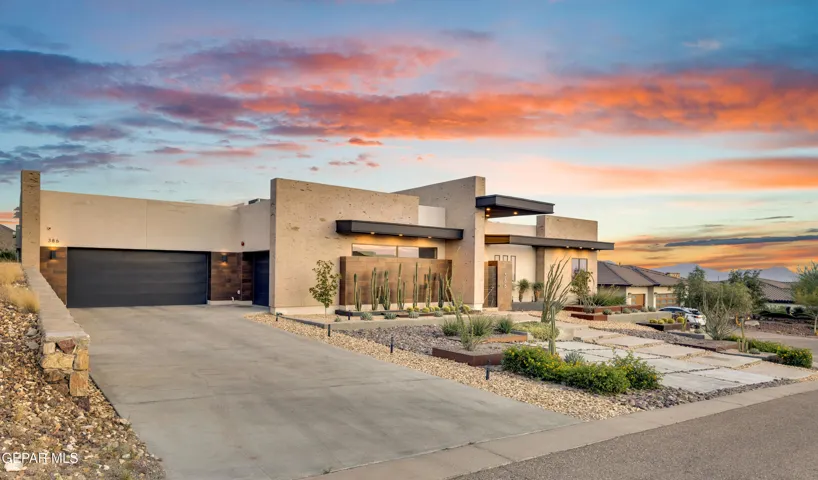 386 Rocky Pointe Drive, El Paso, Texas 79912