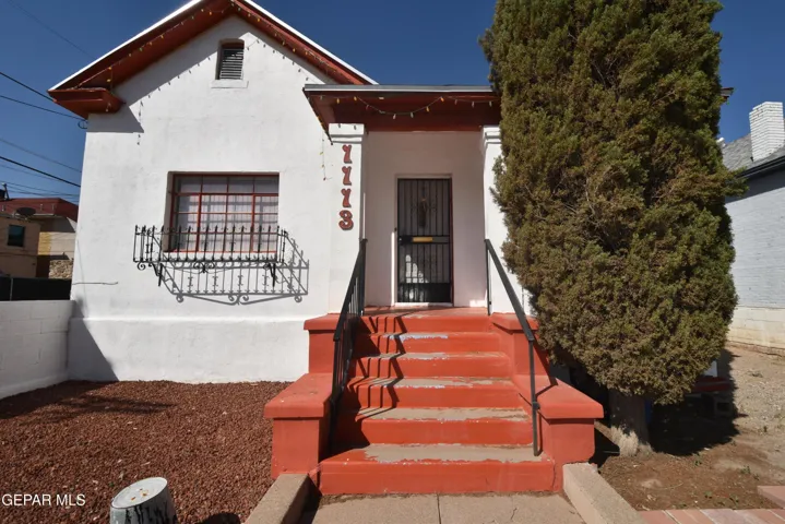 1113 N Octavia Street, El Paso, Texas 79902
