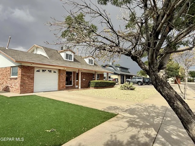 10125 Chezelle Drive, El Paso, Texas 79925