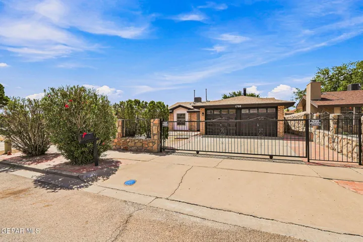 1788 Victor Lopez Drive, El Paso, Texas 79936