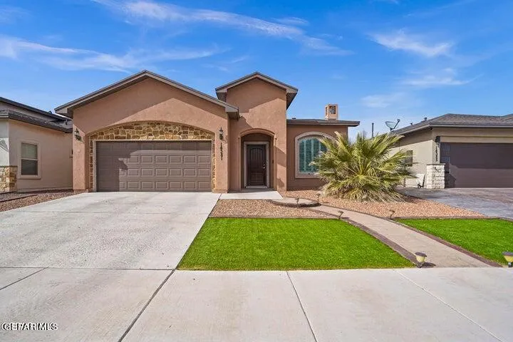 14381 Earl Chokiski, El Paso, Texas 79938
