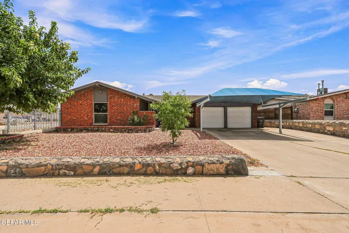 10301 Darin Road, El Paso, Texas 79925