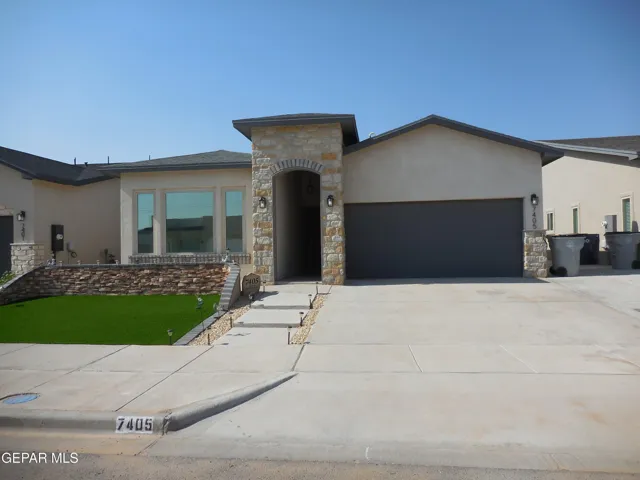 7405 Norte Portugal Lane, El Paso, Texas 79934