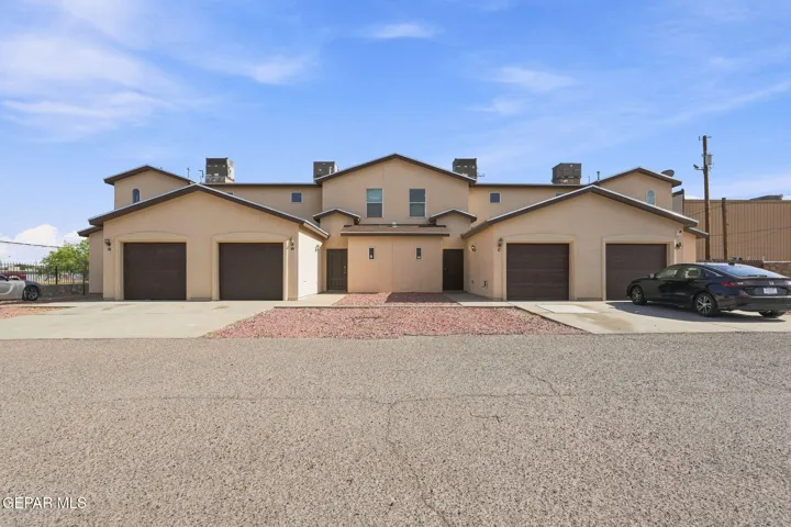 8931 & 8935 Marks Drive, El Paso, Texas 79904