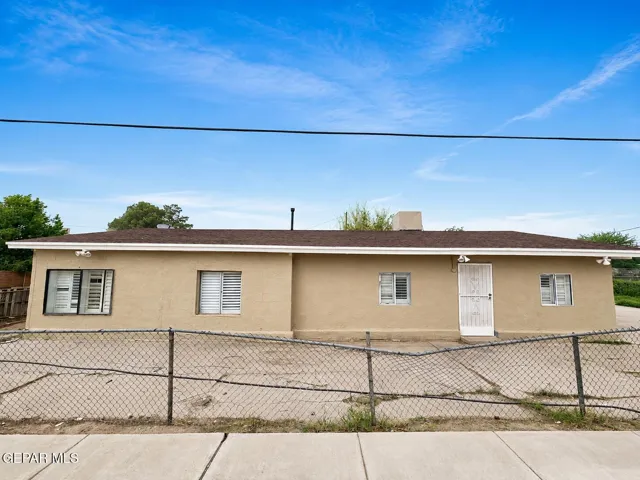305 Mccune Road, El Paso, Texas 79915