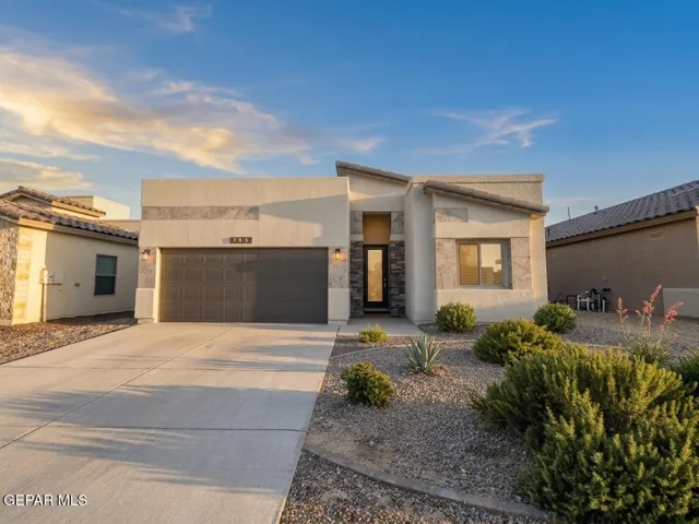 705 Paseo Dulce Avenue, Horizon City, Texas 79928