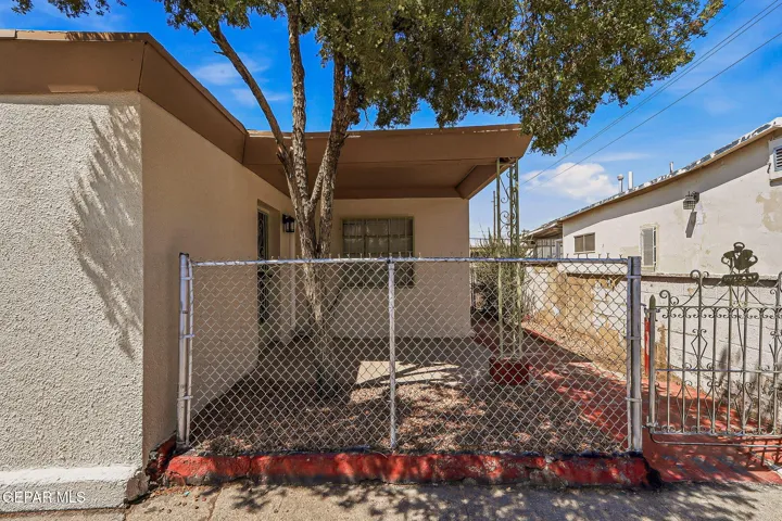 705 S Virginia Street, El Paso, Texas 79901