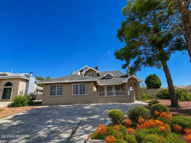 11829 Henry Phipps Drive, El Paso, Texas 79936
