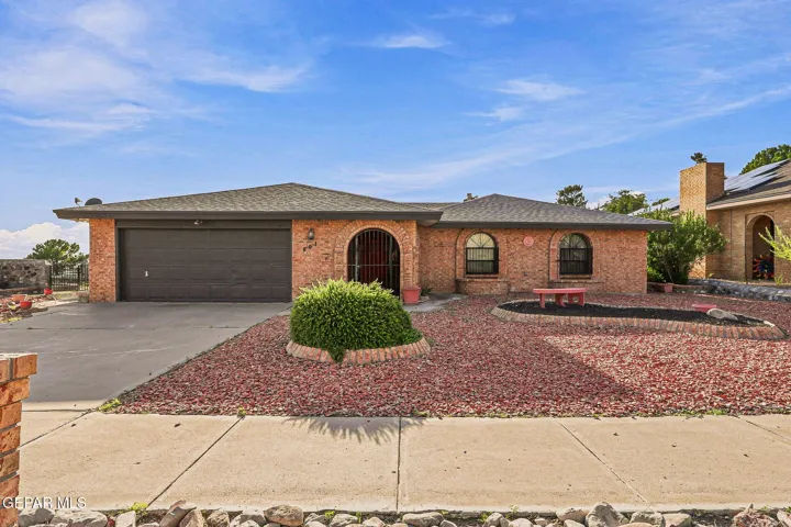 801 Bella Cumbre Drive, El Paso, Texas 79912