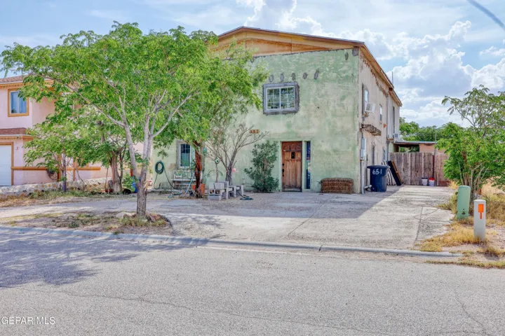 651 Teichelkamp Drive, Horizon City, Texas 79928
