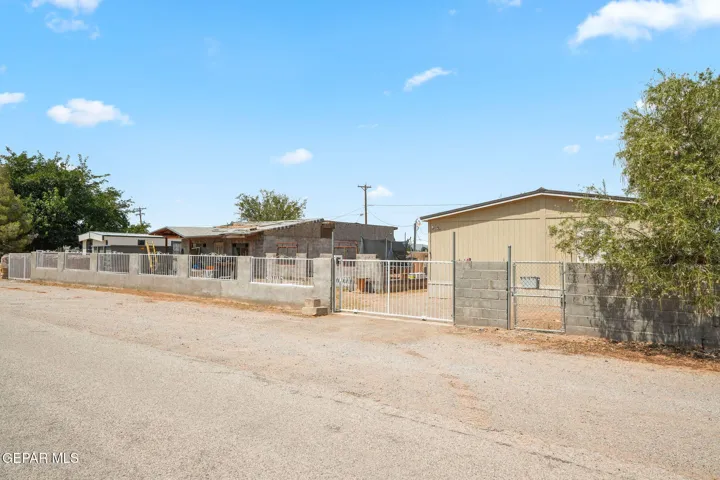 3670 Whitetail Deer Drive, El Paso, Texas 79938