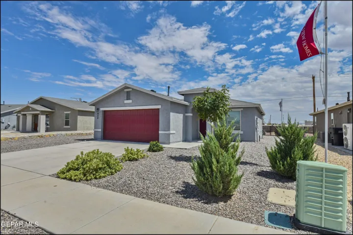 952 Orangetip Drive, Horizon City, Texas 79928