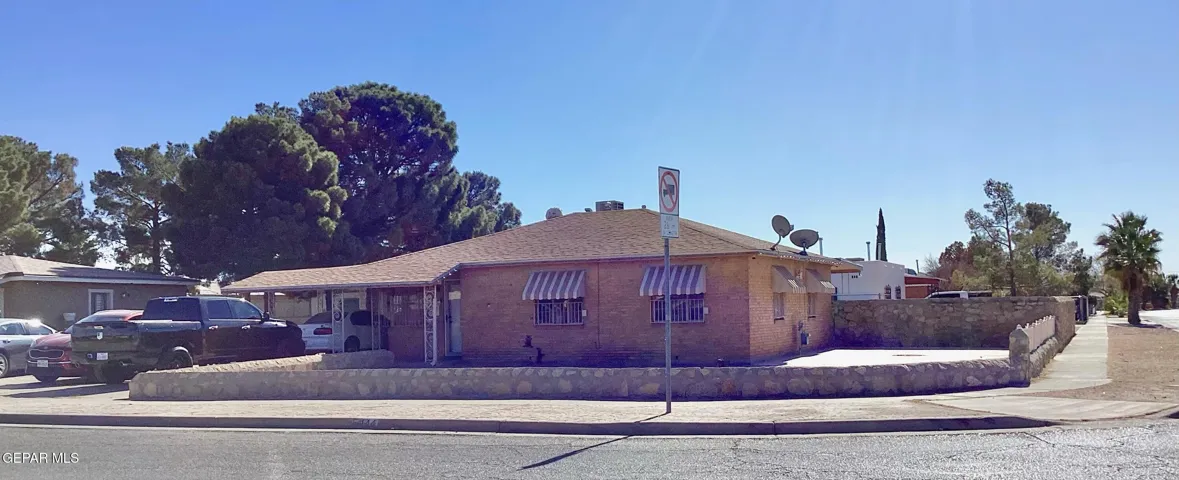 144 S Little Flower Road, El Paso, Texas 79915