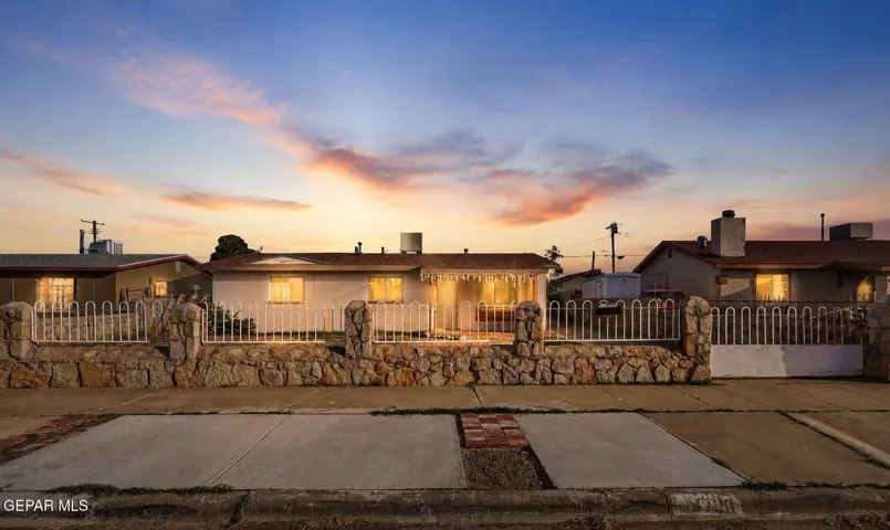 4736 Chisos Lane, El Paso, Texas 79904