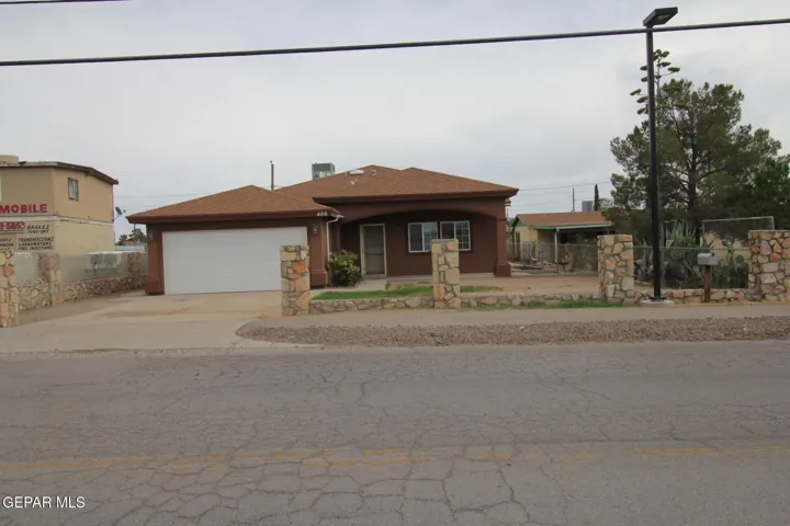 456 Passmore Road, Socorro, Texas 79927