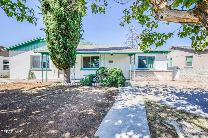 8328 Courtland Drive, El Paso, Texas 79907