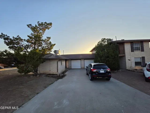 217 Palmary Drive, El Paso, Texas 79912