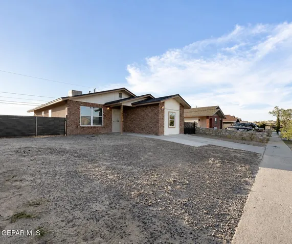 441 Reilly Lane, El Paso, Texas 79928