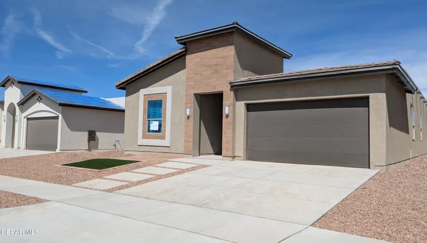 779 B Lemington, El Paso, Texas 79928