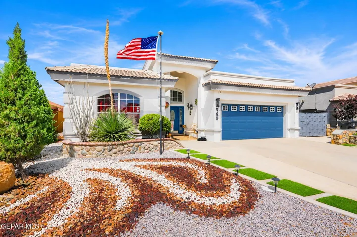 729 Desert Silver Drive, Horizon City, Texas 79928