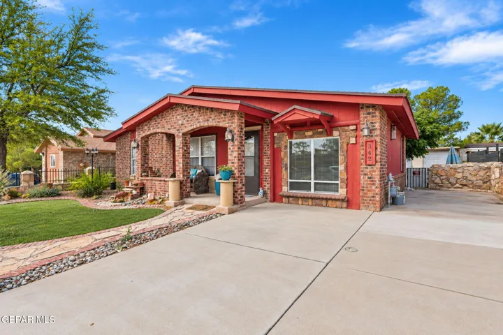 342 Barrel Cactus Drive, El Paso, Texas 79928