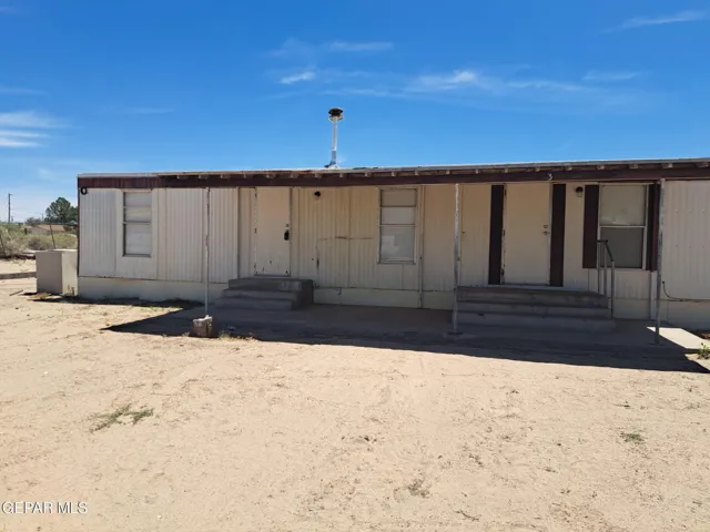 905 Ne Camp Street Tr 1, Fabens, Texas 79838