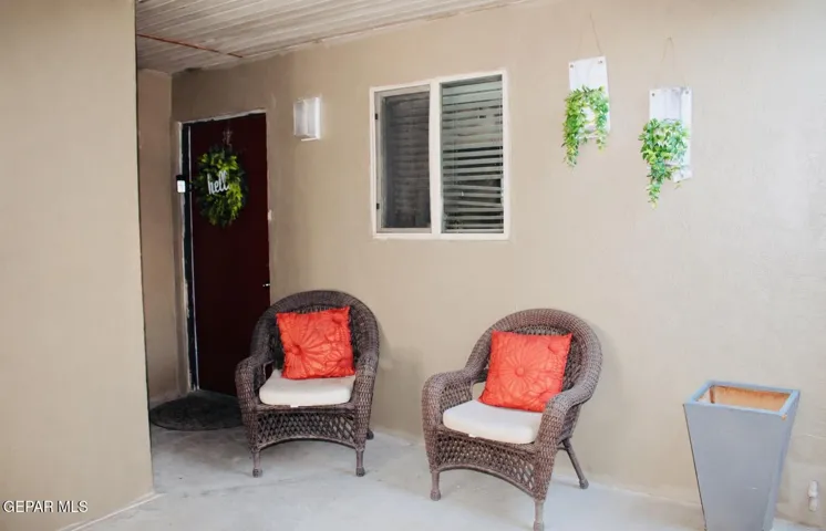 4433 N Stanton Street H410, El Paso, Texas 79902